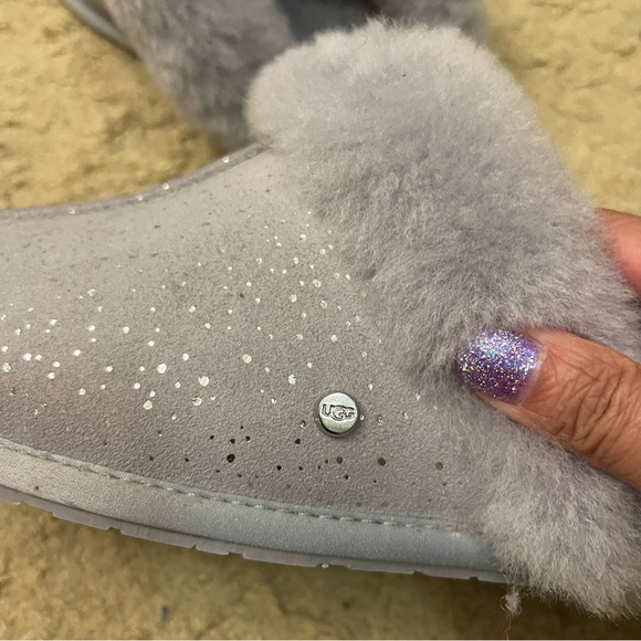 🎉HP🎉 BNWOT Ugg Women’s Scuffette II Metallic Spots - Picture 5 of 8
